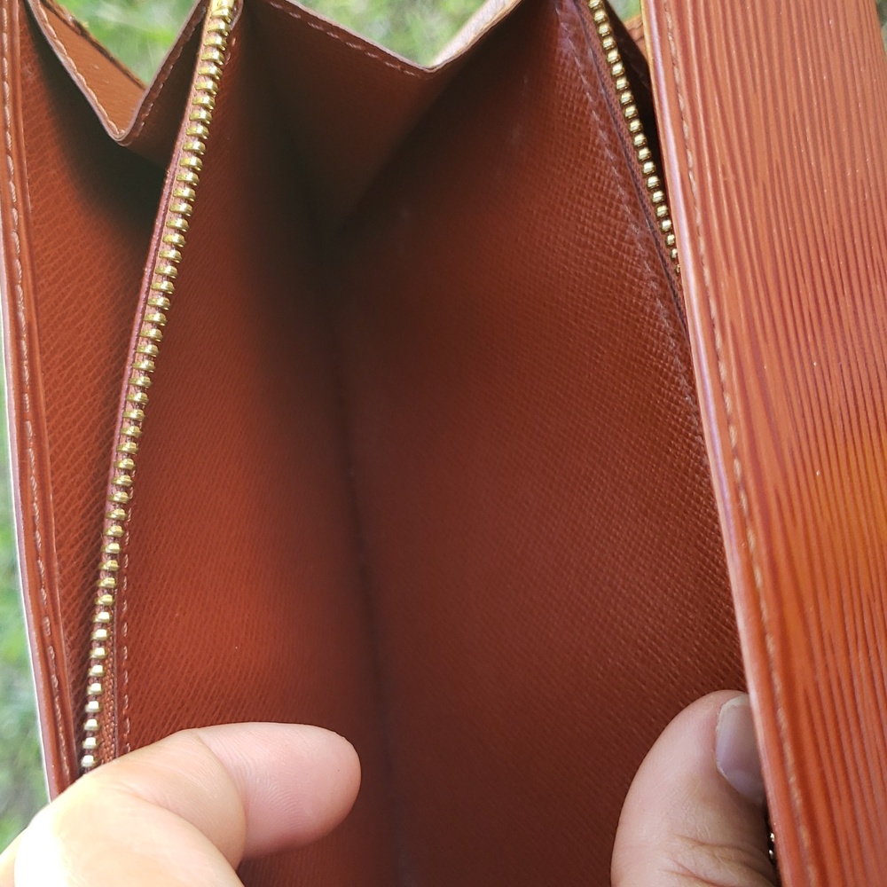 Vintage Louis Vuitton Epi Leather Sarah Walllet Classic Luxury - Picture 12 of 17